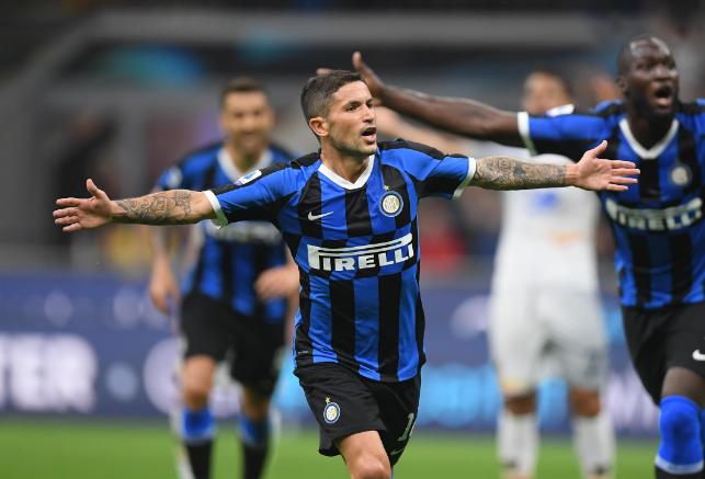 杨瀚森下半场防守端和篮板球卡位意识都有提升 期待更好表现！