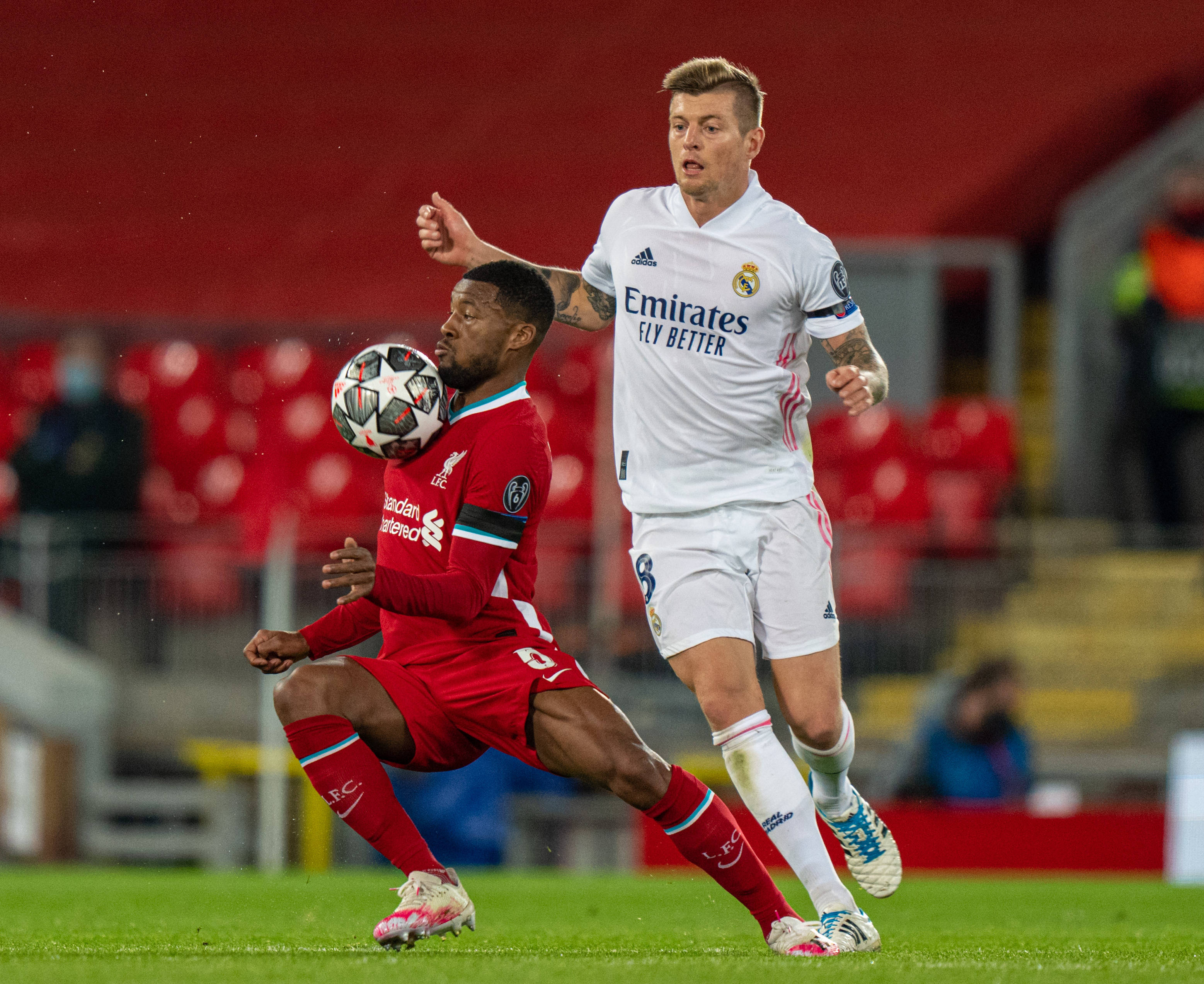 女排世联决赛对阵出炉！巴西3-2逆转日本，与意大利争夺冠军（世联女排决赛对阵确定：巴西3-2逆转日本，将与意大利争冠）