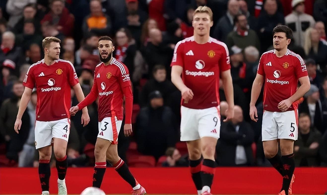 博主：国安今天前往河内，因当地训练条件不佳今晚直接去踩场（据博主称，国安今日赴河内，因训练条件欠佳今晚将直接踩场）