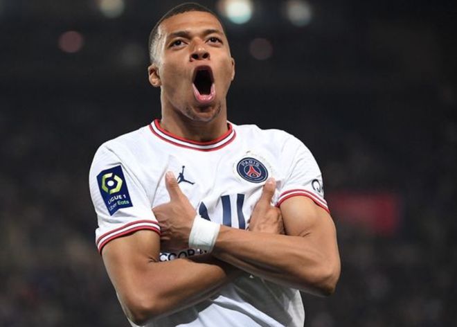 整活，布拉格斯拉维亚把梅西回诺坎普的背景P成自家主场（布拉格斯拉维亚玩梗：将梅西回诺坎普的背景PS成自家主场）