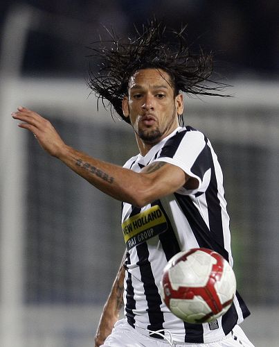 毛剑卿谈汪士钦红牌：给年轻人点自信吧，再网暴把人家暴死了（毛剑卿评汪士钦红牌：别再网暴了，多给年轻人一些自信）