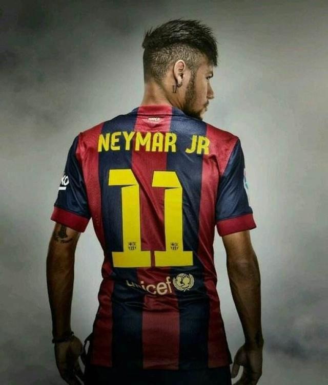 孙兴慜加盟洛杉矶FC首赛季数据：13场比赛12球3助攻（加盟洛杉矶FC首季，孙兴慜13战12球3助攻）