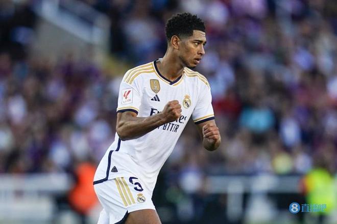 女排世联赛最佳阵容：7人名单揭晓！意大利包揽四席、自由人拿MVP（女排世联赛最佳阵容出炉：七人名单公布，意大利揽四席，自由人当选MVP）