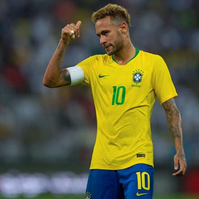 卢卡浓眉大交易后，湖人35胜17负&独行侠仅18胜33负