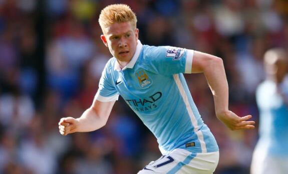 凯尔特人小球迷和远道而来的瑞士年轻人球迷互动（凯尔特人小球迷与来访瑞士青年球迷亲切互动）