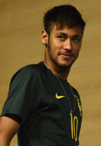 意媒：尤文想签下一名组织型中场，正关注埃尔切的门多萨（意媒称尤文寻觅组织型中场，已将目标锁定埃尔切的门多萨）