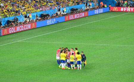 1-0大冷门,22岁法国新星一剑封喉,法甲第15掀翻法甲第5,迎2连胜（22岁法国新星绝杀，法甲第15 1-0爆冷击败第5，豪取2连胜）