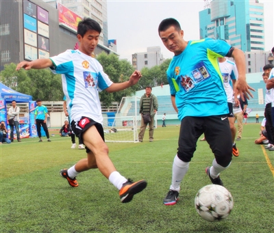 王博：过去荣耀已成历史，新赛季广厦以卫冕冠军姿态迎接挑战（王博：荣光已成过往，新赛季广厦以卫冕冠军之姿迎接挑战）