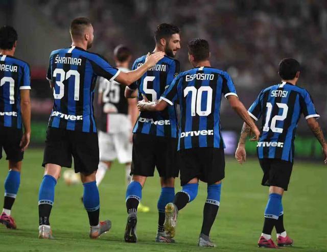 巴萨客战贝蒂斯：亚马尔PK安东尼，拉什福德、佩德里出战（巴萨做客贝蒂斯：亚马尔迎战安东尼，拉什福德与佩德里将出战）