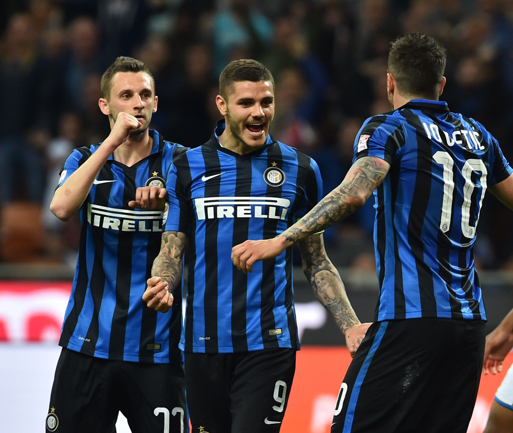 卡雷拉斯：我的位置是左边卫，但能适应教练在任何时候的要求（卡雷拉斯：本职左后卫，随时适应教练安排）