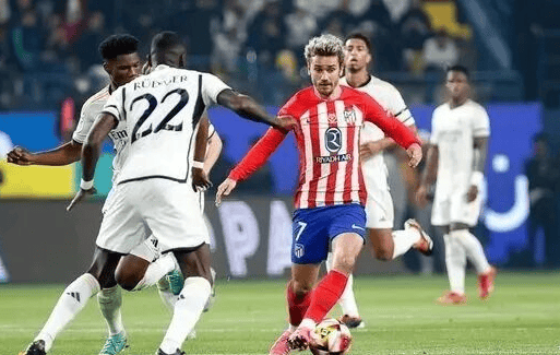 阿尔卡拉斯表演赛搞笑举动笑翻全场，指出乐观态度是最大武器